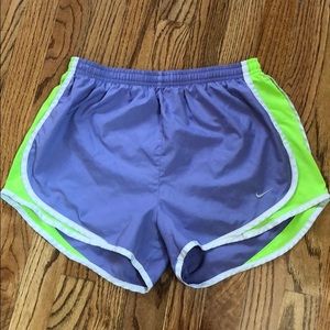 Nike Dri-Fit Shorts - M